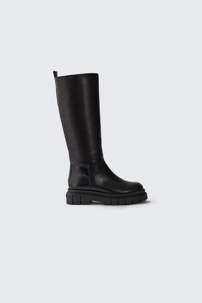 COMMANDER shearling-lined lug sole (R) Leather boot for women COMMANDER shearling-lined lug sole (R) Leather boot for women
